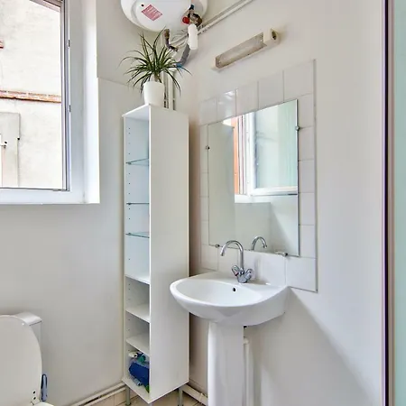 For 4 Center Appartement *